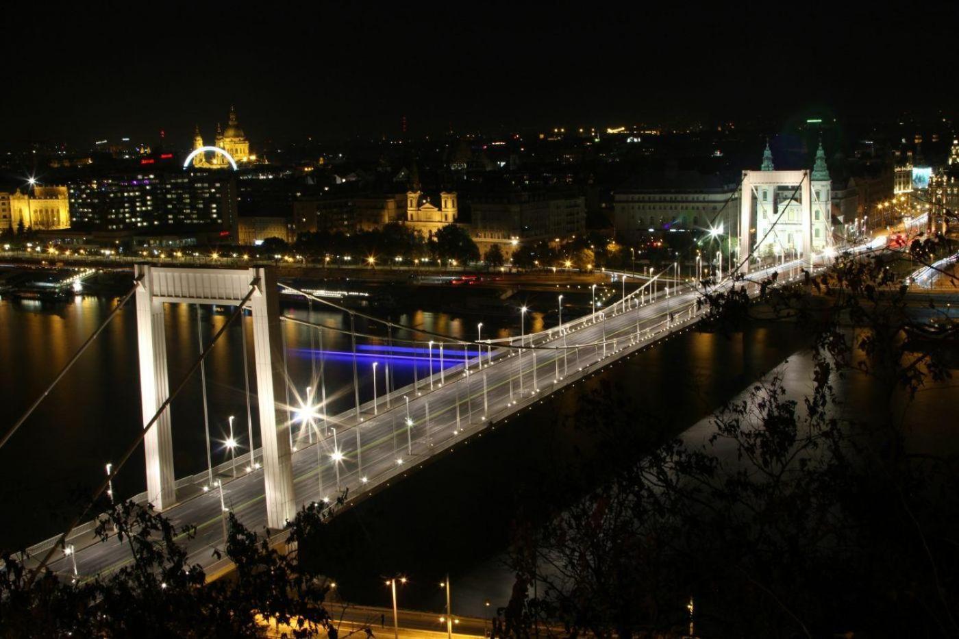 Bright Apartment In The Most Beautiful Street Of Budapest Vaci Street, Fashion Street Eksteriør bilde